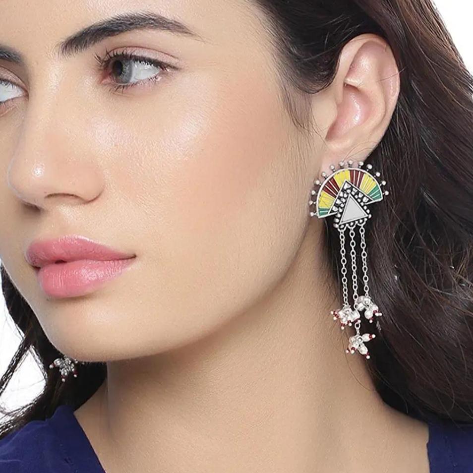 Boucle d'oreille oxydée en argent et laiton pour femmes et filles, collection exclusive élégante et tendance, produit 100 % respectueux de la peau pour boucle d'oreille