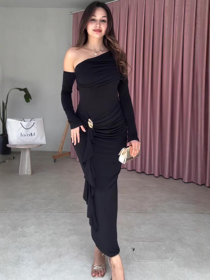 2025 French Off-the-Shoulder Slimming Summer Dress