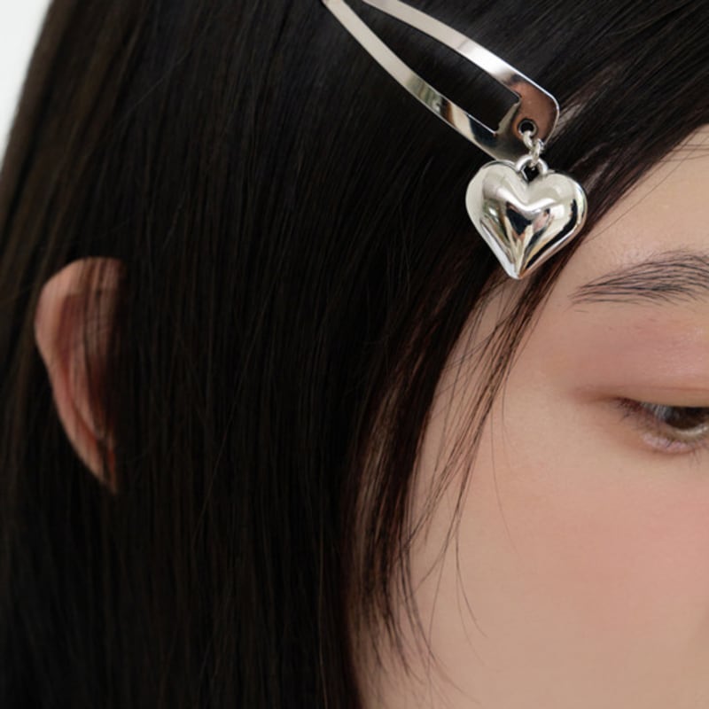 FANTASTIC PLANET Dangle Heart Metal Hair Pin