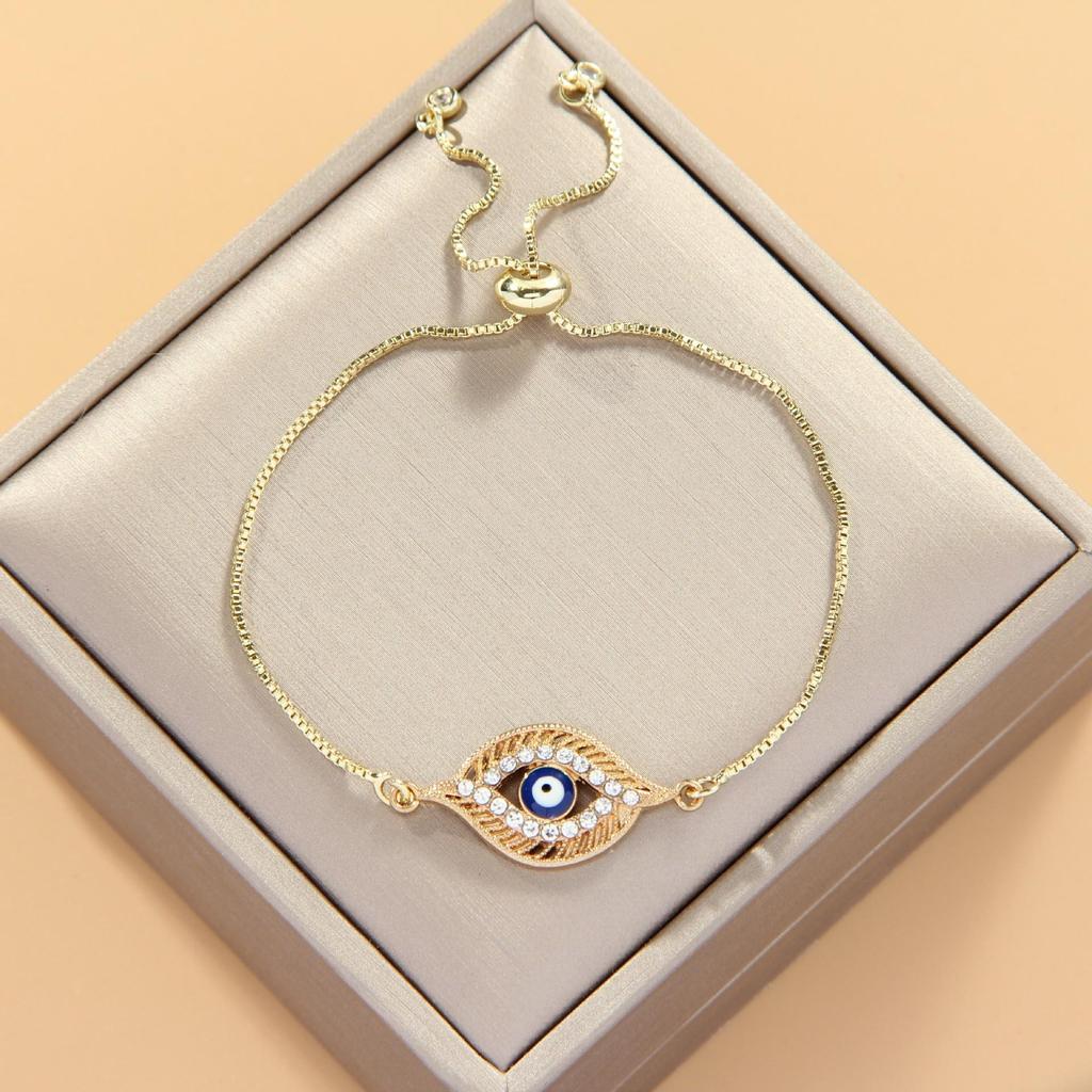 Verstellbares 8-förmiges Evil Eye Herzarmband für Damen - Europäische & Amerikanische Mode, Südostasiatischer Einfluss