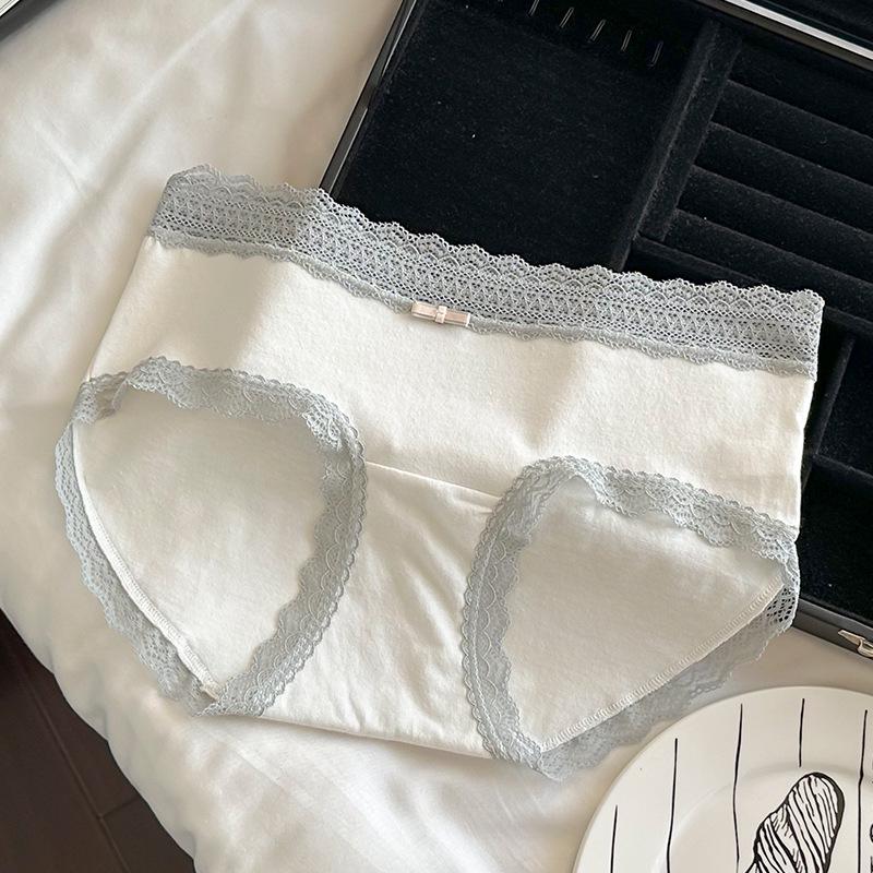 7A Antibacterial Japanese Sweet Cotton Mid-Waist Girls' Briefs - Soft, Breathable, and Comfortable.