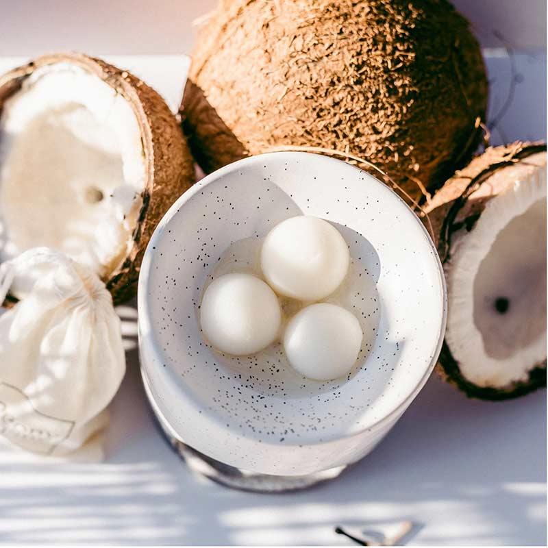 

Розплави соєвого воску Coconut & Waterfall Bloom