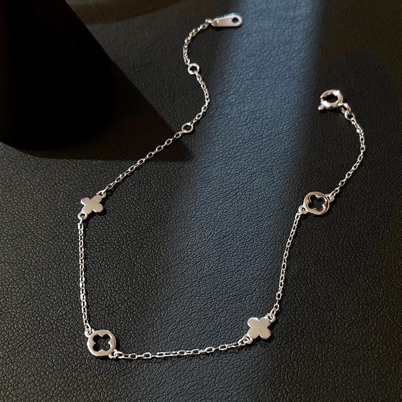 

925 Sterling Silver Four-Leaf Clover Openwork Bracelet - Simple, Elegant & Versatile for Women 925 Silver