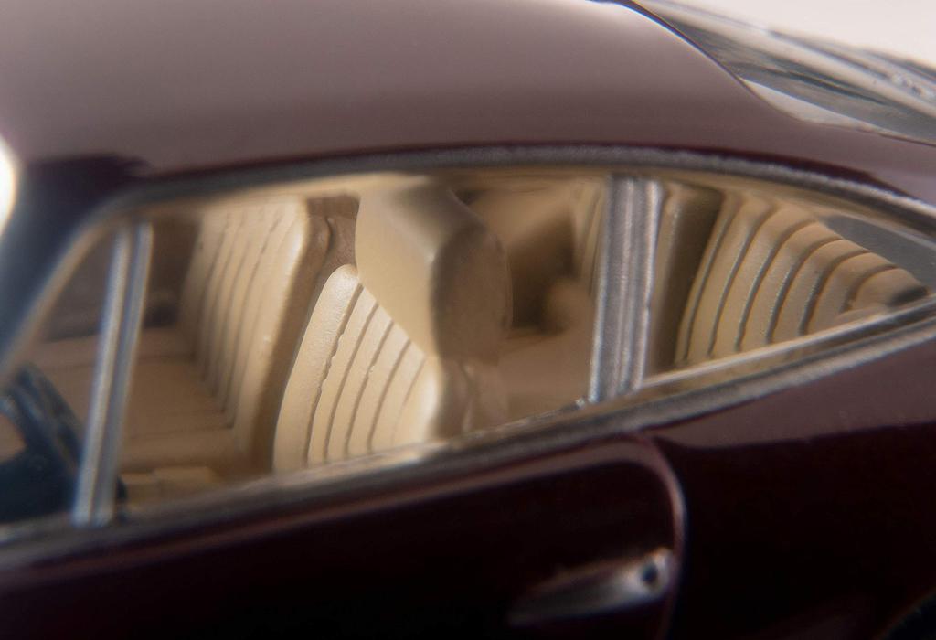 Tomica Limited Vintage Porsche 911S Kastanienbraun Fertigprodukt 312536 1/64 LV-86g