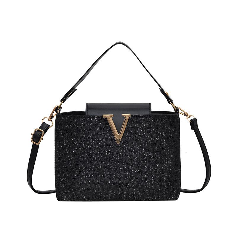 

Foreign style new versatile personality high sense small square bag femininity fashion casual simple messenger bag tide чёрный