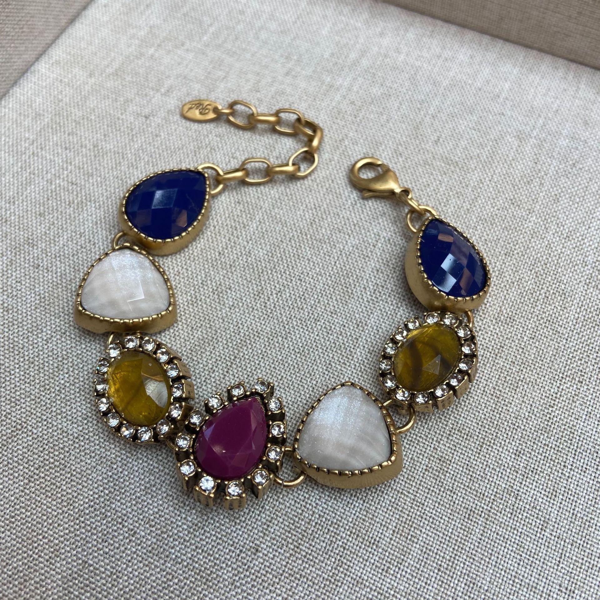 

Wran Medieval Vintage Court Style Necklace Bracelet Set Female Niche Design Versatile Jewelry Set