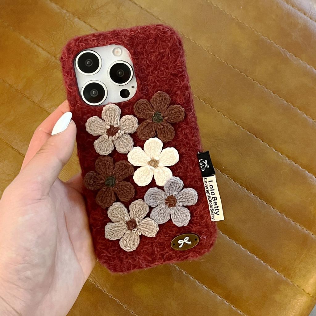 Autumn and winter plush flower is suitable for 17 Apple 16promax mobile phone case 15pro all-inclusive 14 anti-drop 13 protective case