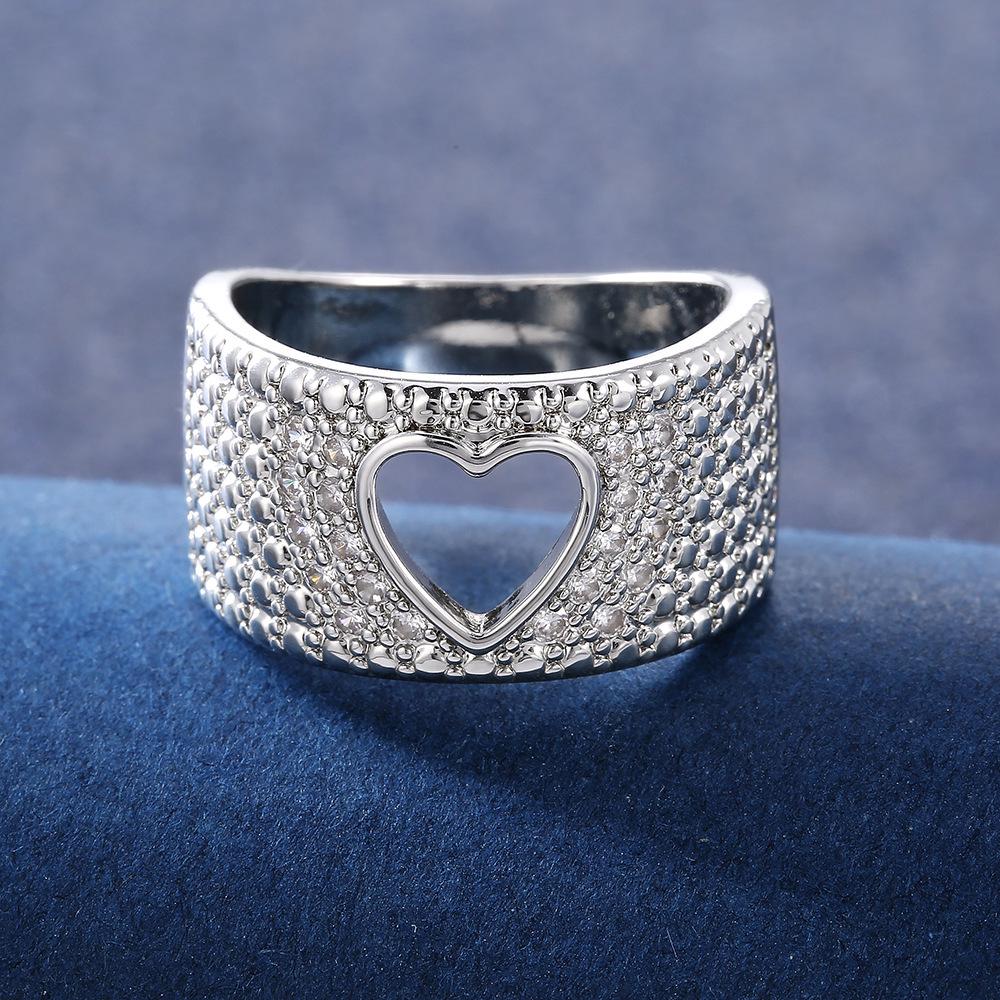 Autumn Exquisite Heart Zircon Copper Ladies Ring Fashion Accessory