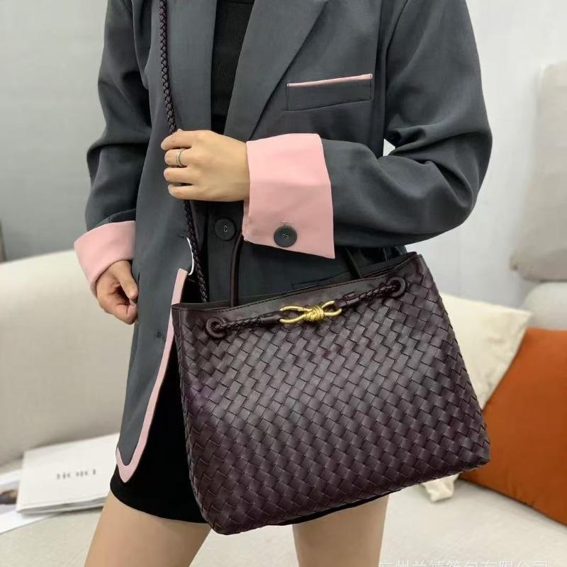 Nieuwe handgeweven tas grote capaciteit tote handtas modetrend veelzijdige enkele schouder messenger casual dames tas