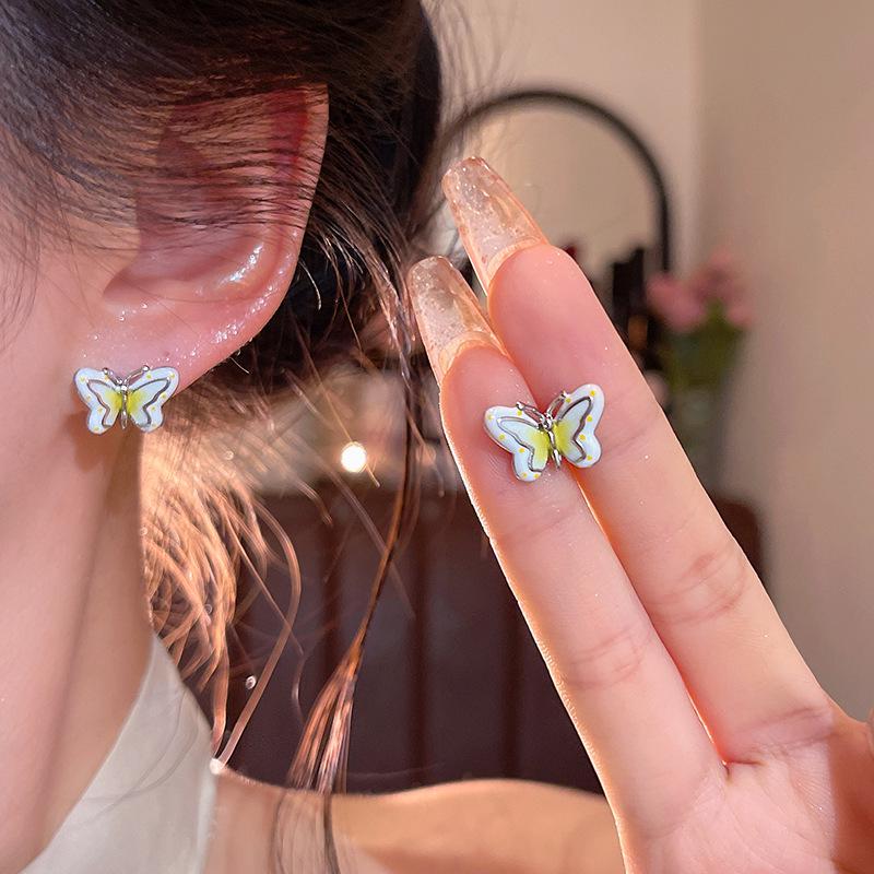 2025 Trendy Korean Micro-Inlaid Zircon Bow Earrings with S925 Silver Needle and Pearl for Women