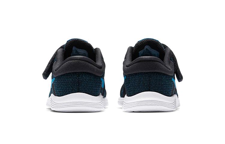 Nike REVOLUTION 4 Stof Lage Top Hardloopschoenen Zwart Blauw Wit Baby En Peuter 943304-016