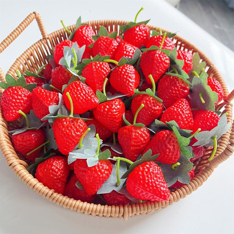 10-20 Pièces Fraises Artificielles Fraises en PVC Fruits Réalistes Accessoire de Photographie Fruit Ornement d'Armoire de Cuisine Maison Décoration de Fête