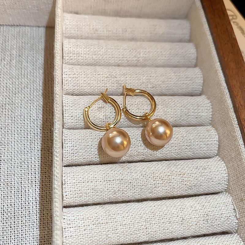 Real Gold Electroplated Silver Needle Freshwater Pearl Flower Earrings High-end Earrings French Light Luxury Elegant Earrings Women