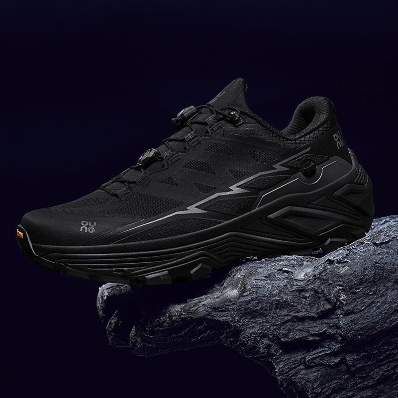 Popular Hiking Shoes Men's and Women's Summer Breathable Mesh Sports Shoes Casual and Lightweight Soft-soled Running Shoes Mountaineering Sports Shoes