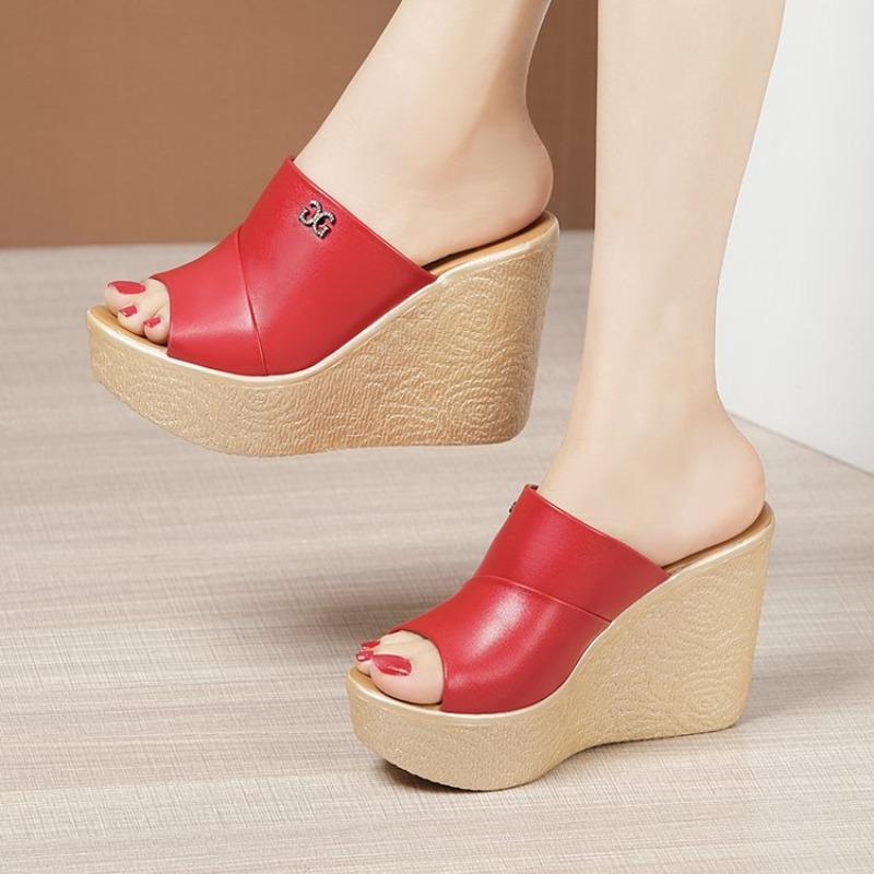 Trendy and Fashionable Women's Sandals with a Slope Heel and a Thick Bottom Summer New Outer Wear One-word Drag Cm High-heeled Beach Slippers