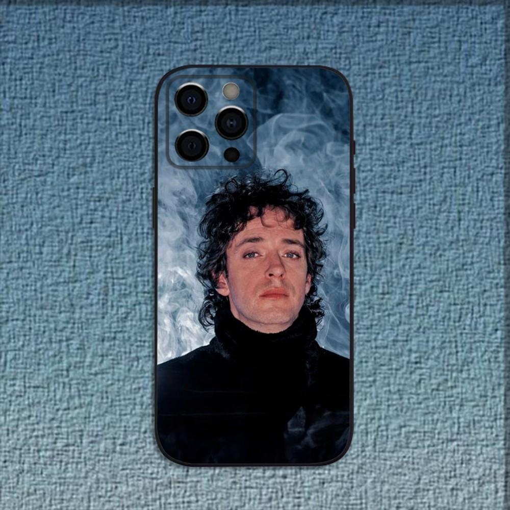 Singer G-Gustavo Cerati Phone Case For iPhone 16,15,14,13,12,11,Pro,X,XS,Max,XR,Plus,Mini Soft Black Cover
