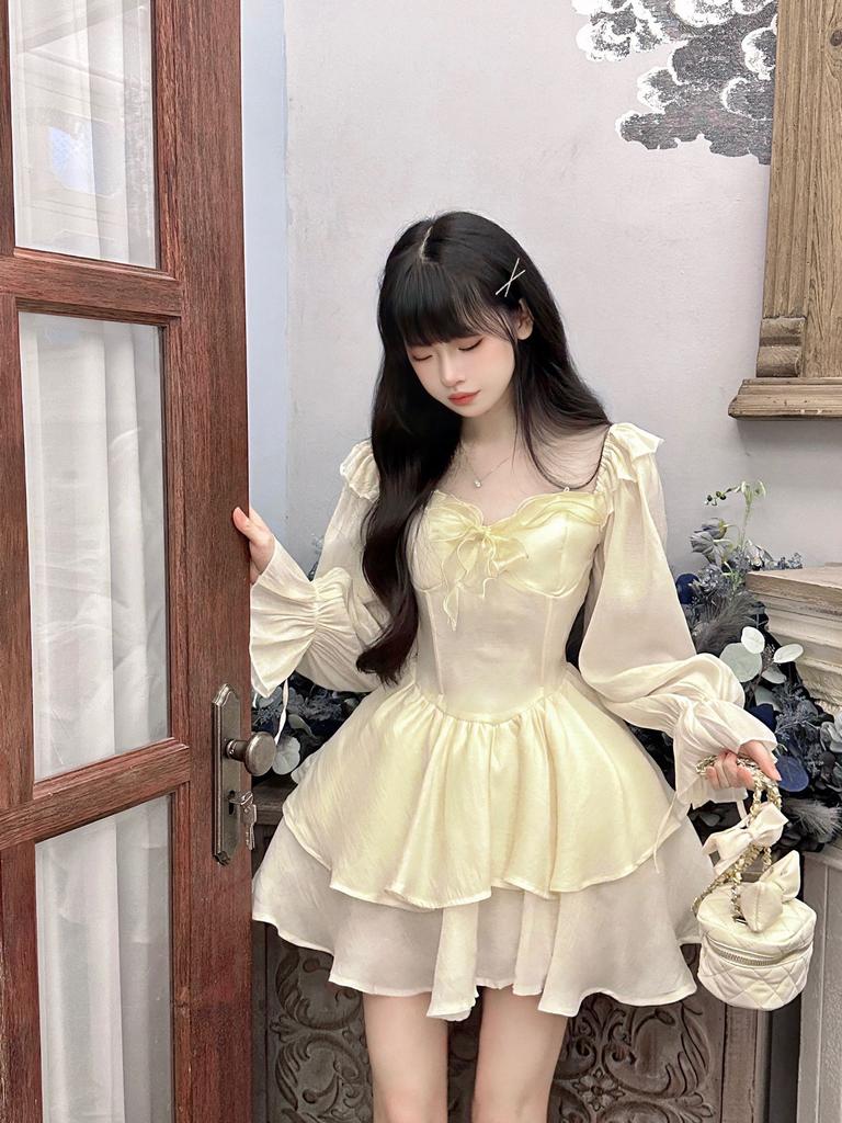 Skirt Spring and Autumn Women's French Sweet Gentle Wind Waist Pure Wish Waist Skinny White Fluffy Dress Small Man