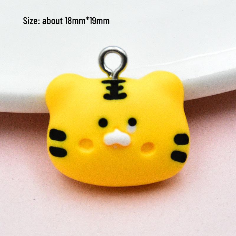 Colorful Resin Cartoon Animal Keychain: Sheep, Rabbit, Frog Pendant for DIY Jewelry