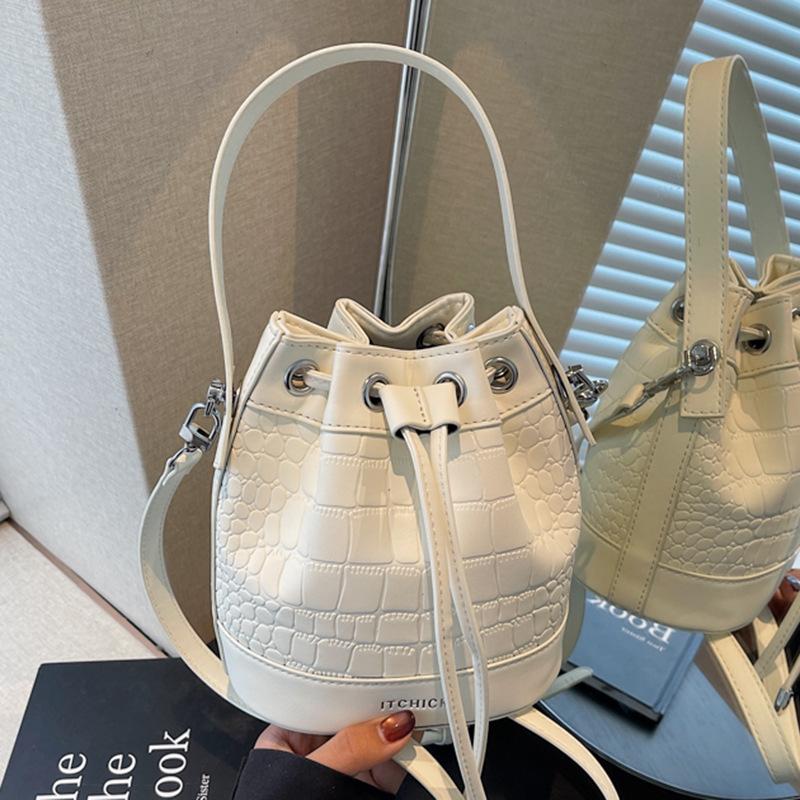 Fashion Handbag Women 2025 New Pumping Strap Foreign Style Shoulder Bag Retro Style Niche Stone Pattern Crossbody Bucket Bag