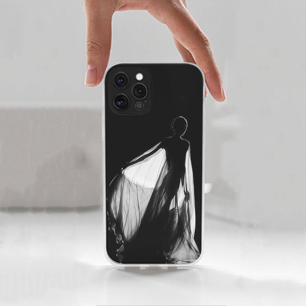 Sexy Girl Silhouettes Case For iPhone X,XS,SE,12,15,Pro,17,Plus,11,Max,13,XR,14,16,Mini,Transparent Soft Cover