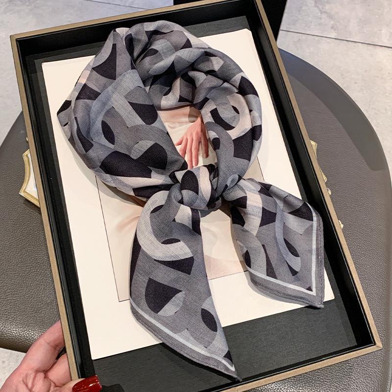 Ancient Style Women's 65x65 Double-Sided Warm Wool Square Scarf with Neck Protection