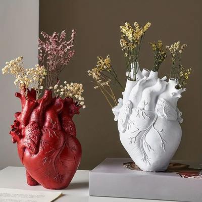 Creative Heart Shaped Vase 5 Colors Sculpture Heart Vase Resin Figurine Ornament Anatomy Themed Dried Flower Container