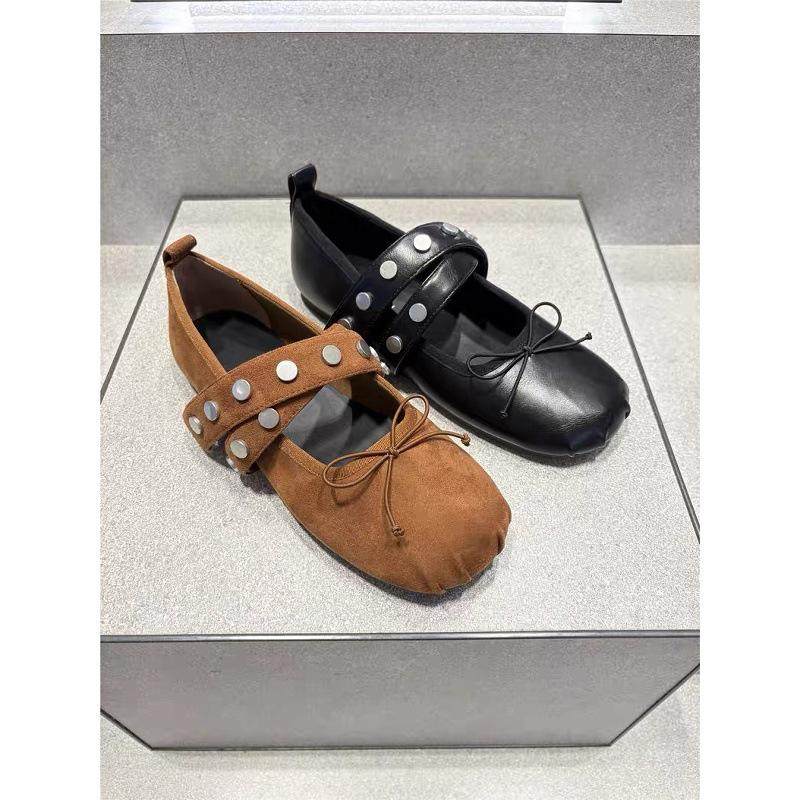 Leather version~ leather retro French rivet bow flat sole shoes women's light ** fork belt Mary Jane women's shoes