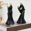 Dancing Couple Statue Resin Abstract Couple Ornament Desktop Hugging Couple Sculpture for Bedroom Living Room Decor Wedding Gift