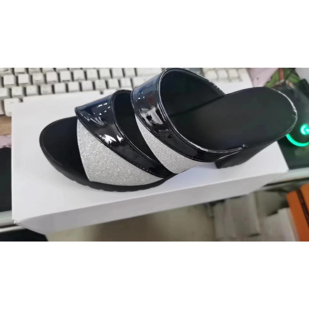 2024 New High Heel Thick Sole Waterproof Platform Mom's Shoes One Line Slippers Summer Outwear Sandals for Women and Ladies