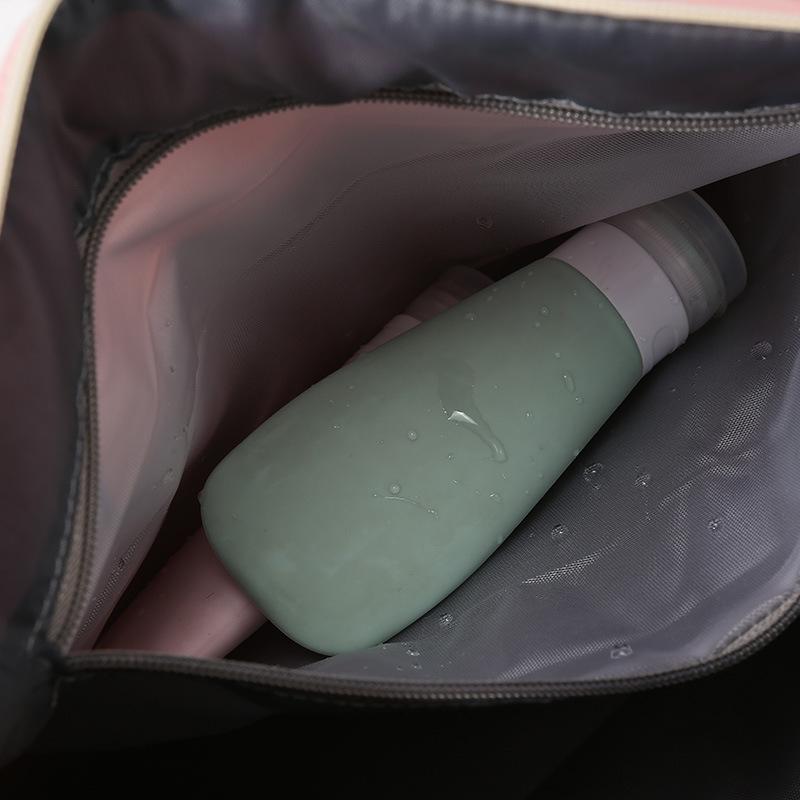 Sport-Fitness-Tasche mit großem Fassungsvermögen, neue einfache Freizeit-Reisetasche, separates Schuhfach kann mit Rollkoffertasche kombiniert werden.