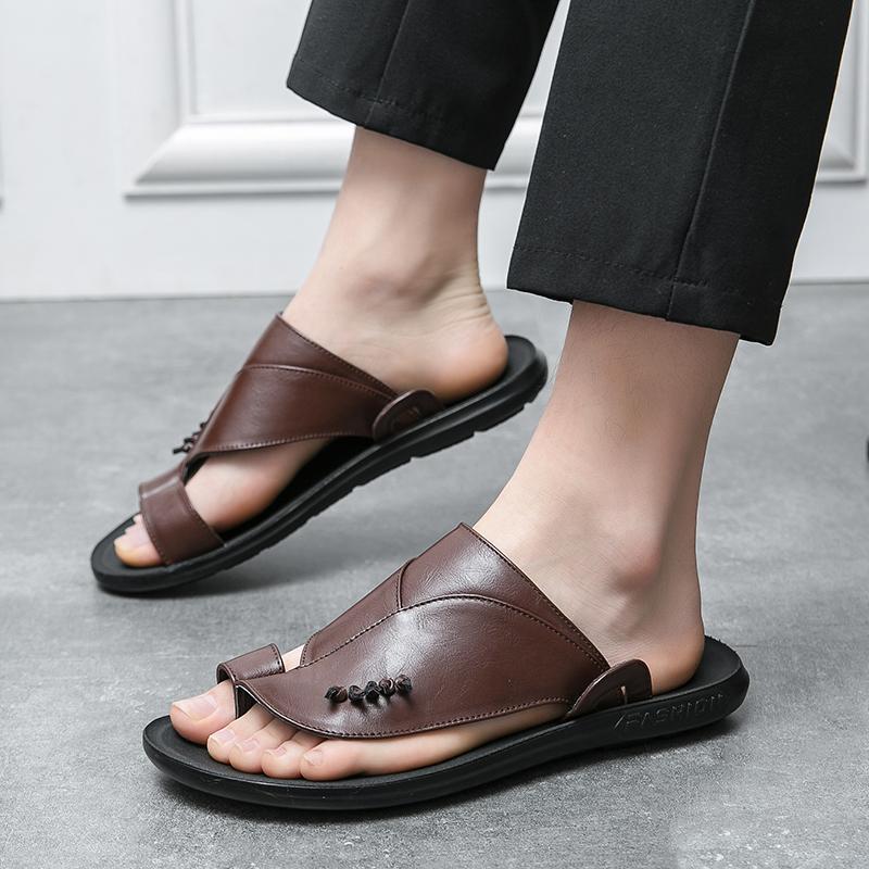 Fashion Men's Summer New Sandals and Slippers Men's Leather Sandals Adult Breathable Beach Shoes Non-slip Open-toe Leather Sandals Flat