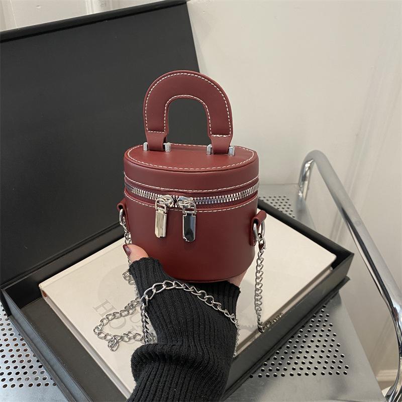 

Bag Women s 2025 New Niche Premium Texture Portable Makeup Case Sub-Bag Mini Lipstick Bag Shoulder Crossbody Bag червоний