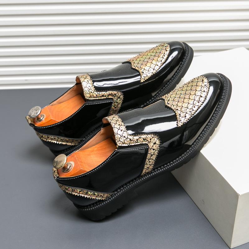 Amazon large-size new casual leather shoes, British style glossy men's gauntlets, leather shoes, nightclub hair stylists wear