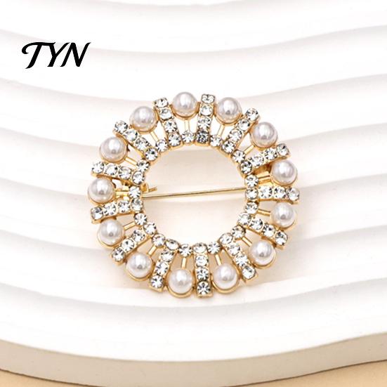 Clothing Decoration Pin Faux Pearl Rhinestone Ring Brooch, Hollow Circle Alloy Lapel Pin, Coat Brooch Sweater Cardigan Suits Accessories, Jewelry Gift