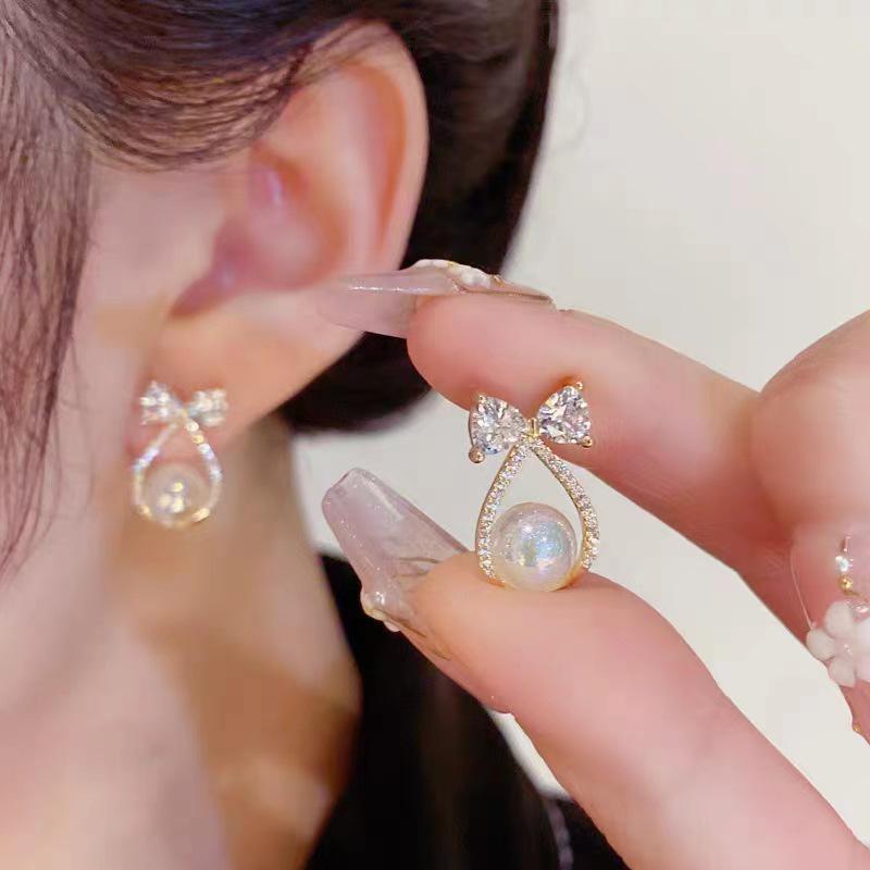 S925 Silver Teardrop Pearl Zircon Stud Earrings: Elegant Women's Fashion