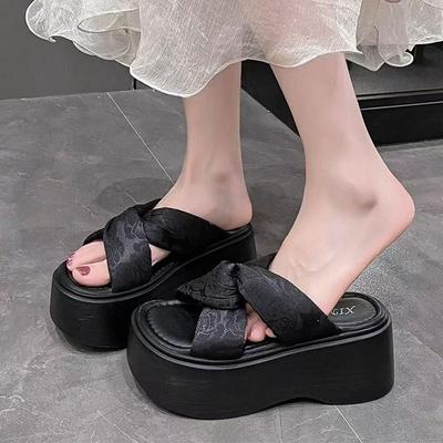 Gentle Matching Skirt Platform Slippers Women's Summer Wear 2025 New Muffin Sandals High Heels Sandals Soft-soled Beach Shoes