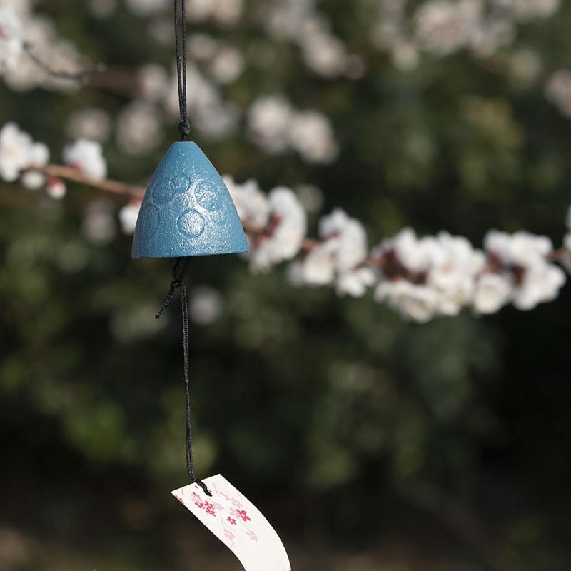 Cast Iron Wind Chime: Chinese & Japanese Style Retro Bells for Balcony or Outdoor Courtyard