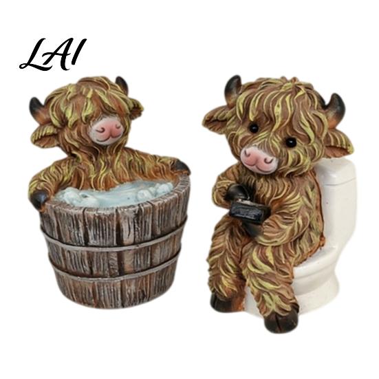 Weather Resistant Garden Statue 2Pcs/Set Funny Highland Cow Figurine Bathing and Toilet Sitting Ornament Realistic Resin Indoor Outdoor Figurine