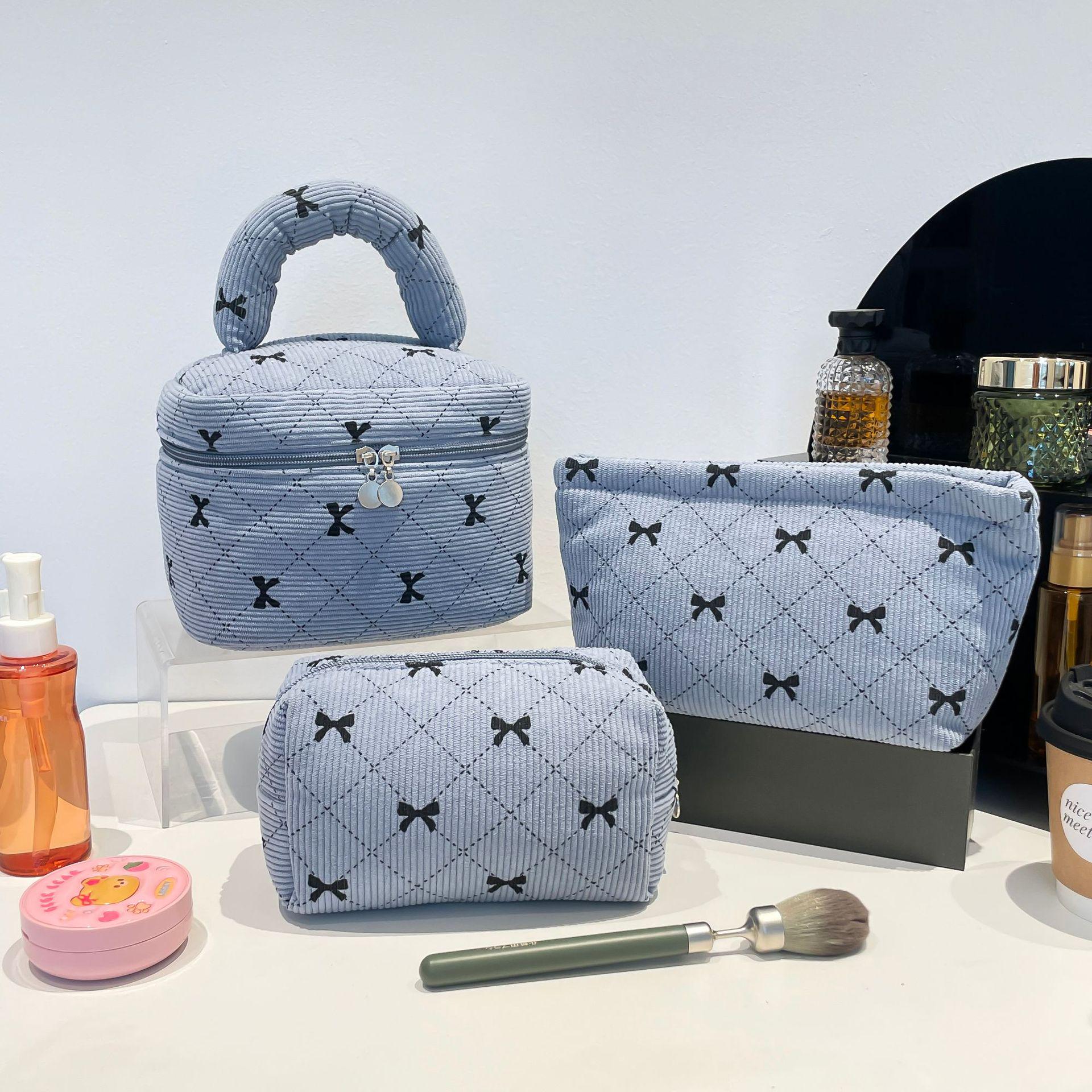 

Cross-border Exquisite Corduroy Bucket Bag with Bowknot Print - Lightweight Travel & Portable Coin Purse Hexagon Bag 20*14.5*7cm
