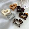 Korean Retro Love Heart Acetate Hair Clip, Elegant Medium Shark Clip, Simple Claw, High-End Women's Accessory