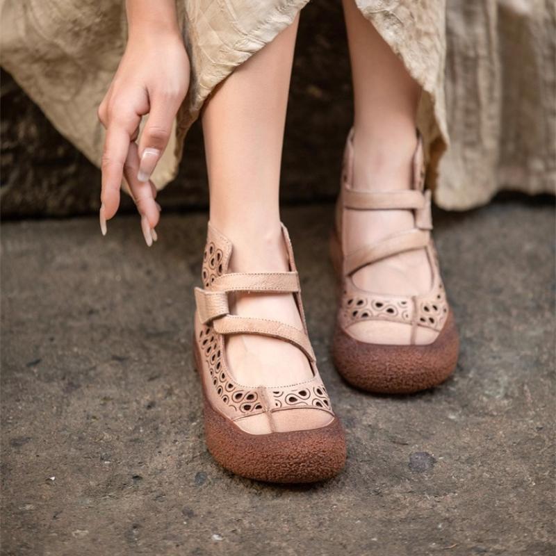 Fashion 2025 Summer Retro Handmade Lightweight Women Shoes Soft Bottom Mom Breathable Sandals Cowhide Hollow Out Casual Sandal Boots