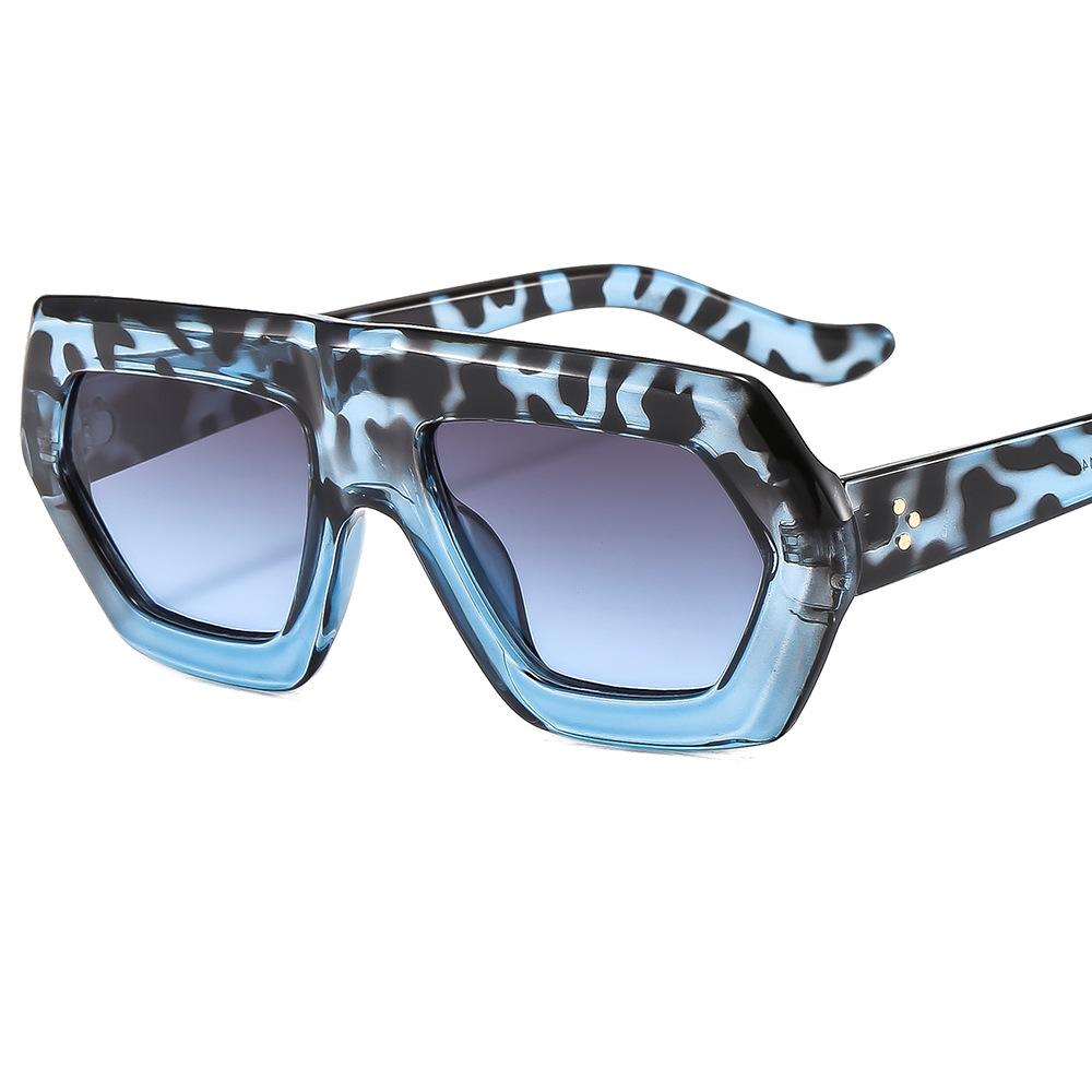 Sunglasses Unique Trending Retro Designer Sunglasses Authentic 2024 Celebrity Tortoise and Green Square Thick Sunglasses