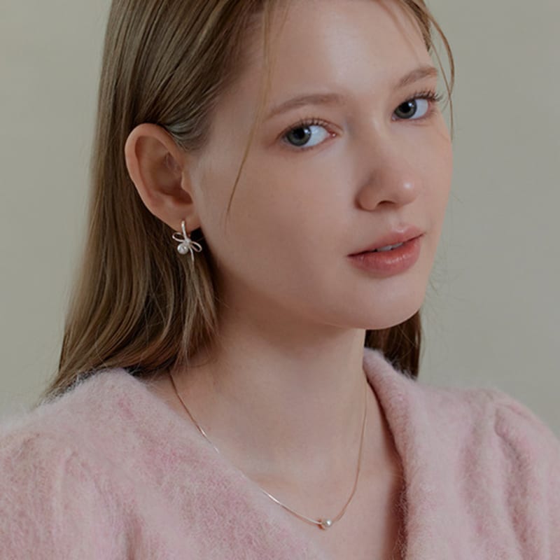 Lewe Pearl Tie Ribbon One-touch Earring (Silver/Gold)