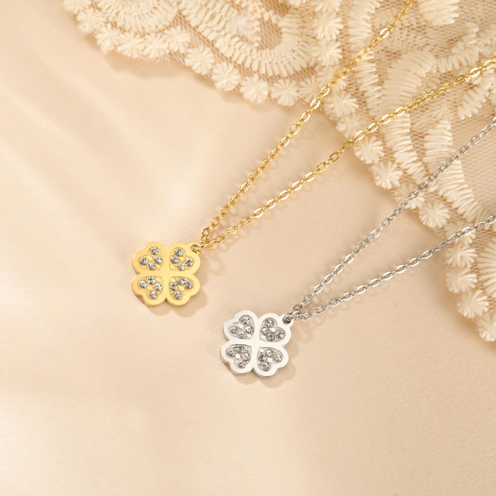 Cazador Glücksklee-Anhänger Halskette für Damen Edelstahl Klare Zirkonia Halskette Schmuck Valentinstagsgeschenk Neu
