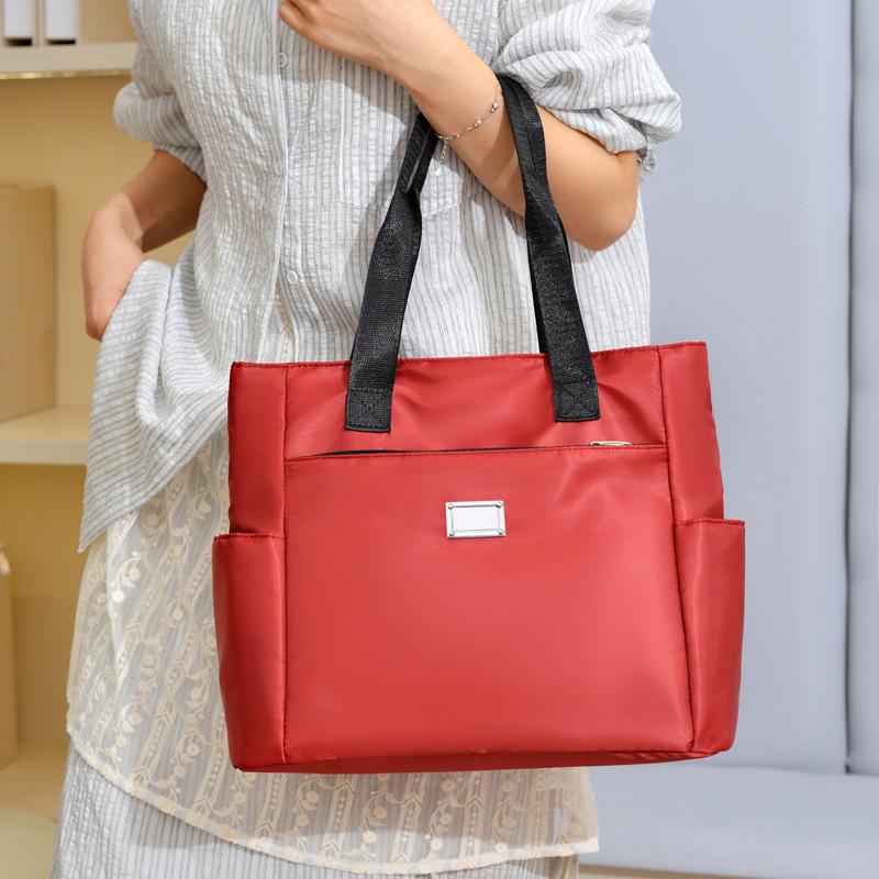 2025 New Women's Fashion Tote: Lightweight Oxford Canvas Crossbody Bag with Versatile Capacity