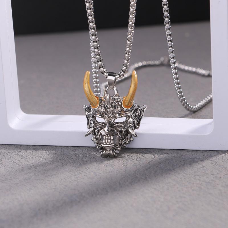 European & American Gothic Horned Ghost Mask Pendant Necklace - Retro Halloween Gift