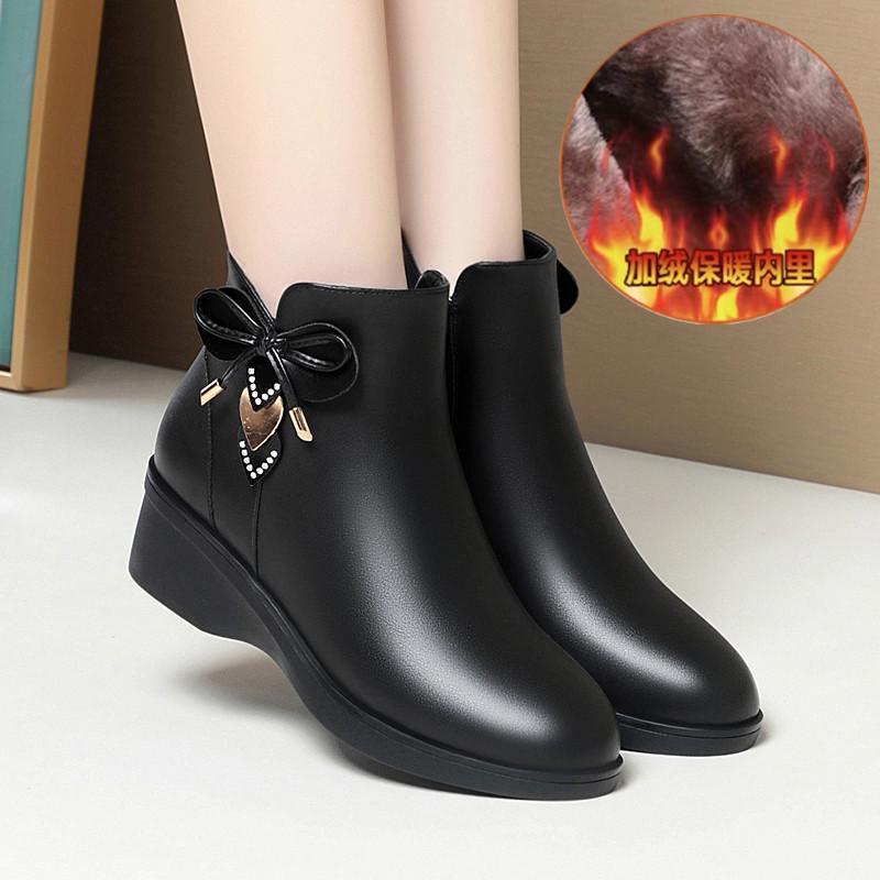 Zimní teplé dámské boty klínky silné plyšové kotníkové boty dámské na zip pohodlné venkovní sněhule módní boty pro maminky velikost 35-42