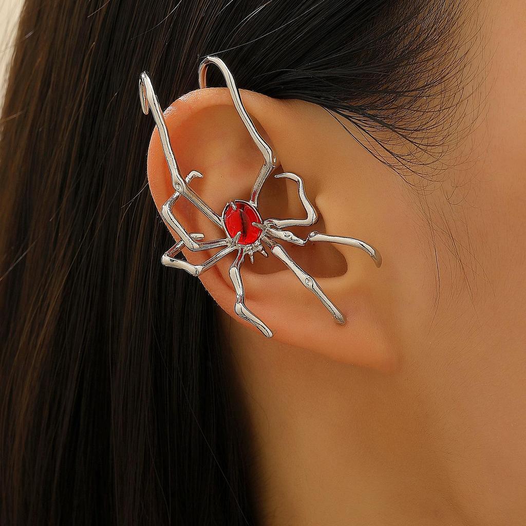 Fashion Personalized Exquisite Minimalist Dark Design Crawling Spider Ear Clip Halloween Versatile Earrings