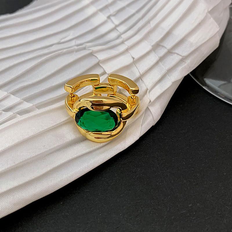 

925 Highend Chic Silver Statement Emerald Gemstone Ring For Unique Female Fashion