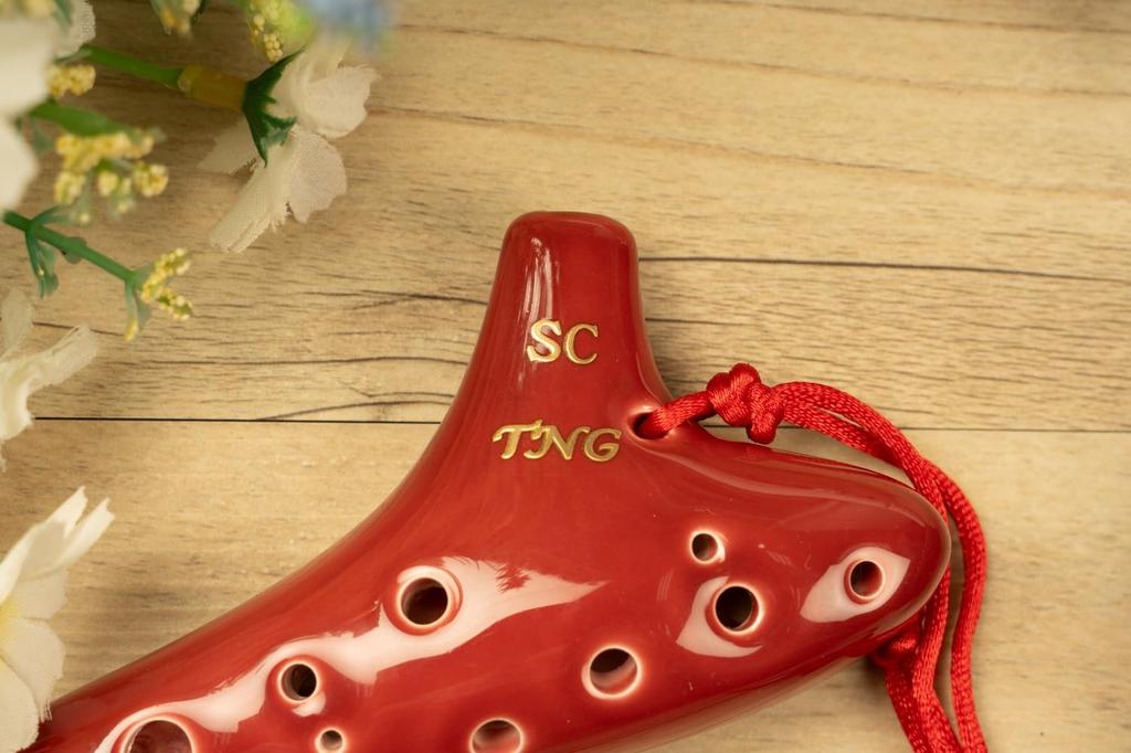 TNG Ocarina Musical Instrument Holes High Quality Single SC Ocarina Tube Playing Glazed Finish [12 / Soprano/C Key/Red] (with Strap)